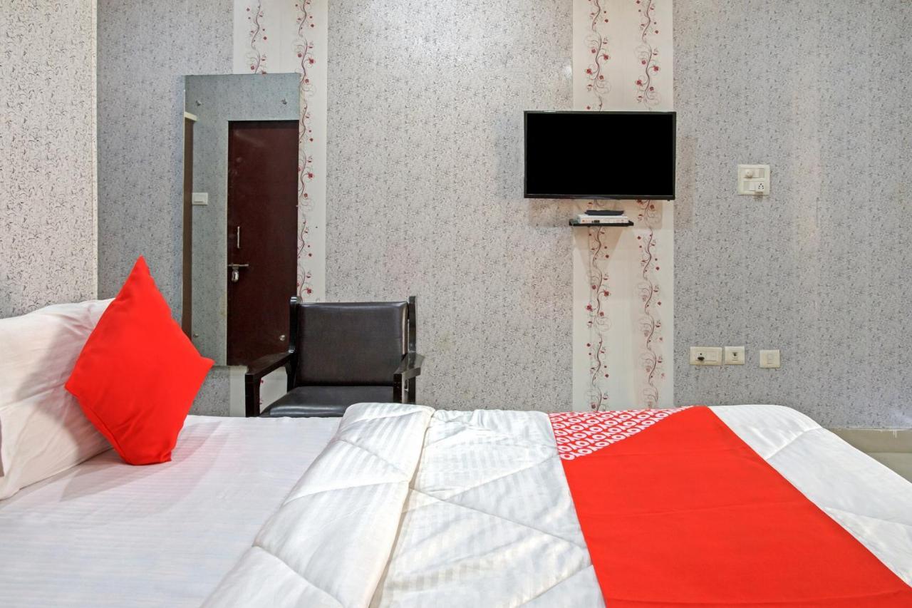 Oyo 62241 Swastik Garden Hotel Dhampur Exterior photo